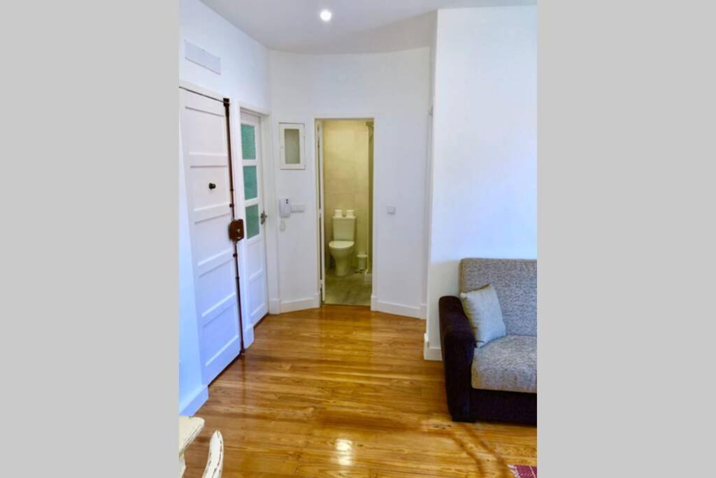 32 2 - Heart Of Lisbon Private Apartment, Bairro Alto Exterior foto