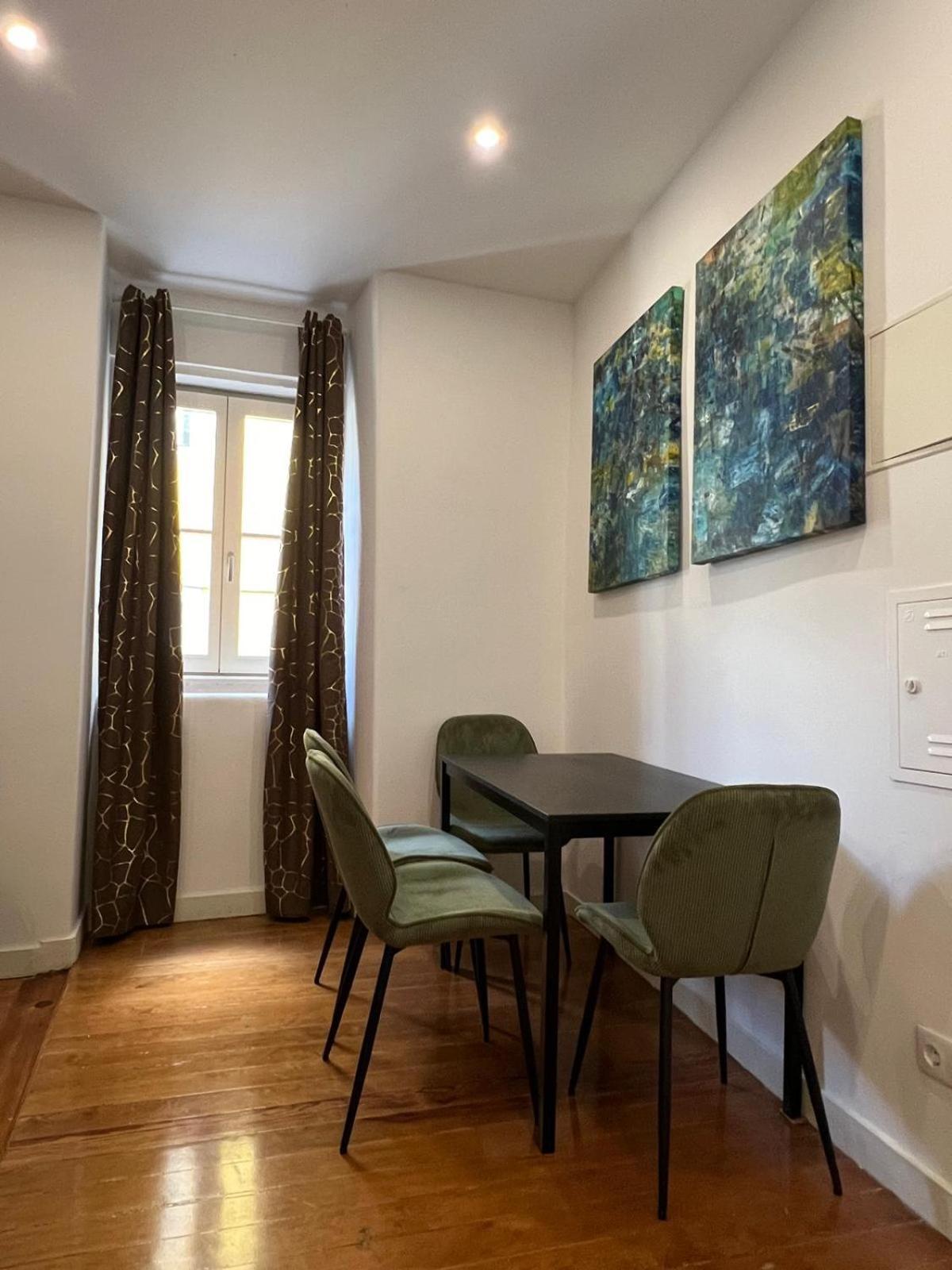32 2 - Heart Of Lisbon Private Apartment, Bairro Alto Exterior foto