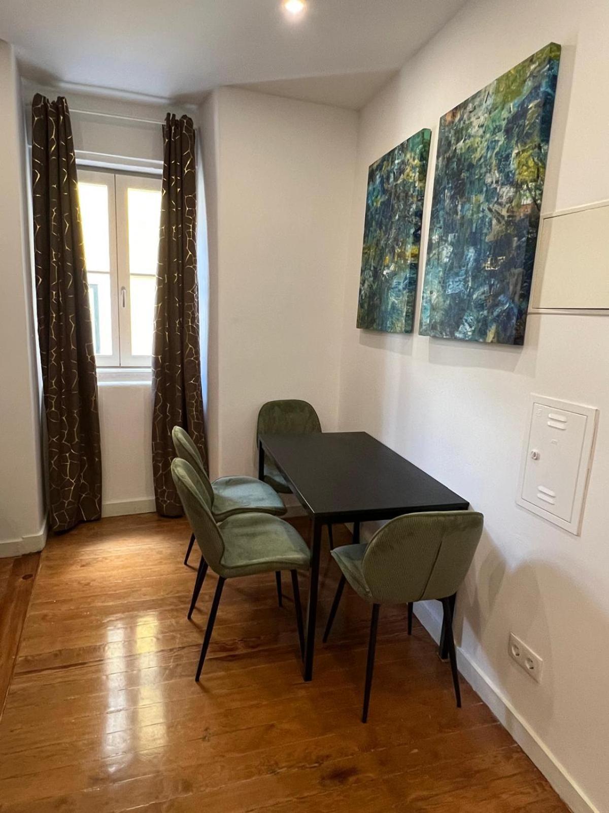 32 2 - Heart Of Lisbon Private Apartment, Bairro Alto Exterior foto